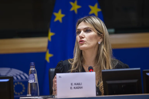 La Justicia de Bruselas decidió mantener detenida a Eva Kaili por los sobornos con Qatar
