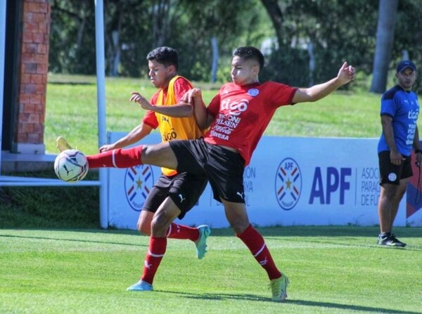 Mañana de fútbol en espacio reducido - APF