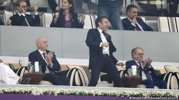 Macron defiende su visita a Qatar para ver el partido Francia-Marruecos