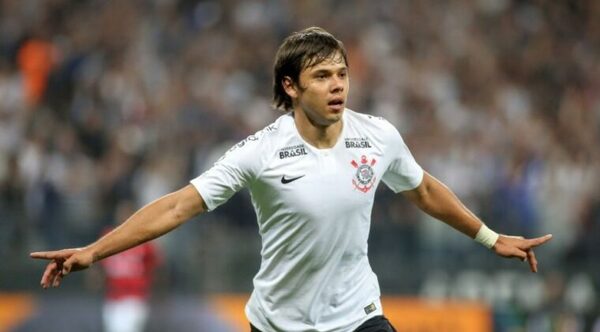 Ángel Romero vuelve al Corinthians