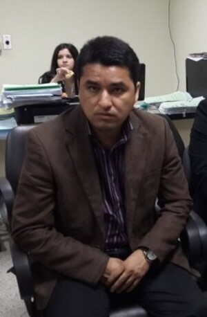 Juez declara la rebeldía y ordena la captura del hermano de Chicharó - PDS RADIO Y TV
