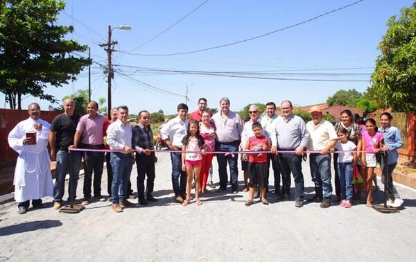Inauguraron 1.840 metros cuadrados de empedrado en el barrio Bernardino Caballero de Coronel Oviedo – Prensa 5