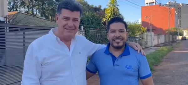 Diario HOY | Efraín pide votar por “Carlitos”, exdiputado destituido por tráfico de influencias