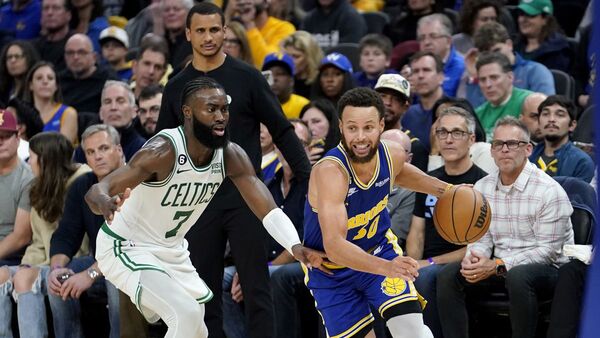 Stephen Curry estará de baja varias semanas por lesión