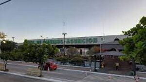 Nenecho sobre Terminal: "Queda muy lindo EBA, la primera mujer de la tierra"