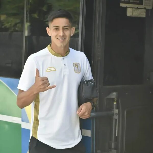 Nacional: Gustavo Aguilar, en la Academia - Fútbol - ABC Color