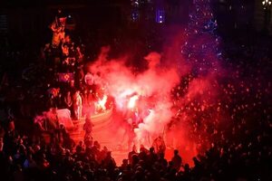 Un muerto y unos 250 detenidos en Francia en las celebraciones de la victoria - Fútbol Internacional - ABC Color