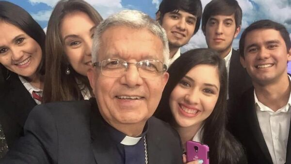 Cardenal exhorta a votar y no dejarse seducir por corruptos