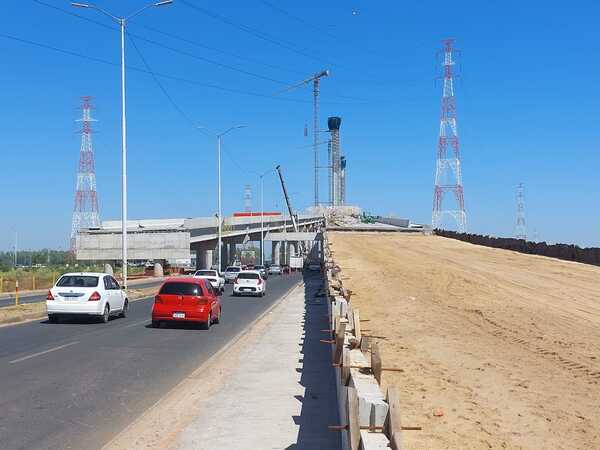 Preparan la base estructural para la rampa de acceso al Puente Héroes del Chaco - .::Agencia IP::.