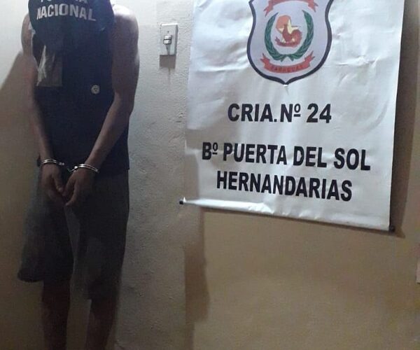 Vecinos capturan a ratero y recuperan objetos