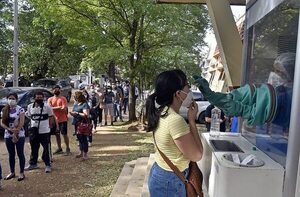 Ante leve aumento, reiteran la importancia de recibir las vacunas de refuerzo contra el covid - Nacionales - ABC Color