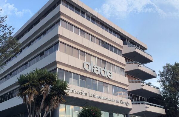 La Olade pide no detener el "avance" del sector energético de Latinoamérica - Revista PLUS