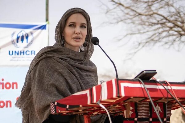 Angelina Jolie deja de ser enviada especial de ACNUR tras casi 20 años - Gente - ABC Color
