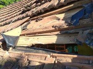 Sorprenden a hombres destechando una vivienda intentando hurtar en una vivienda en San Pedro del Paraná