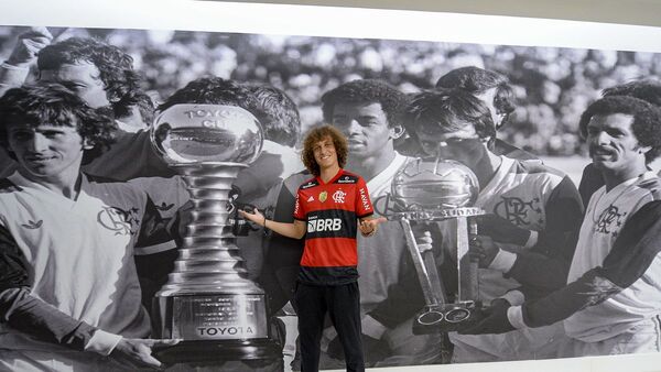 David Luiz renueva con Flamengo hasta diciembre de 2023