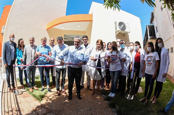 Inauguran el primer centro de atención a fibrosis quística del país