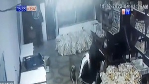 Panadero espantó a escopetazos a delincuentes - Noticias Paraguay