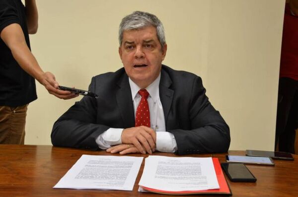 Contundente definición de Enrique Riera al leer el significado de la palabra «Género» impulsada por la Unión Europea