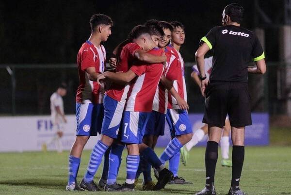 La Albirroja Sub 17 buscará mañana el título de la Copa Joajú