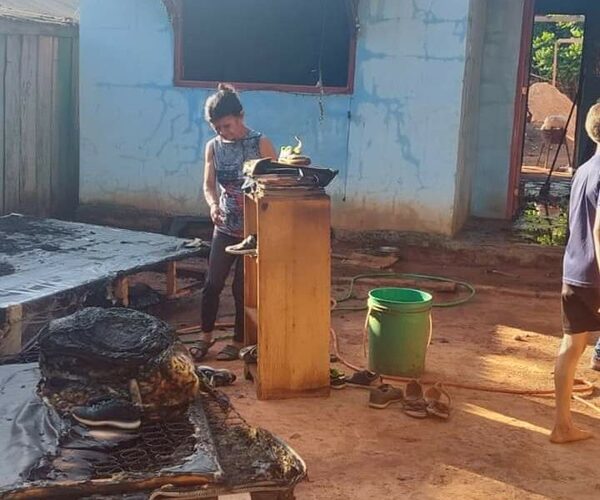 Chispa causó incendio en una vivienda