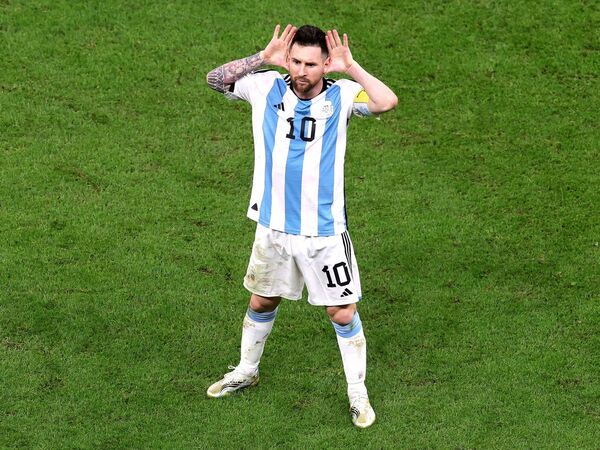 El mundo espera que Messi gane el Mundial, asegura periodista argentino