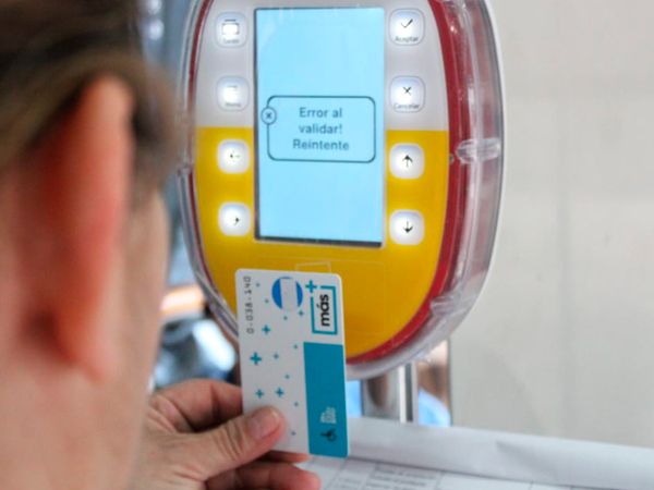 Más de 45.000 tarjetas estudiantiles de billetaje electrónico fueron entregadas - .::Agencia IP::.