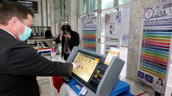 Ensayá cómo utilizar la máquina de votación con candidatos reales de las Internas 2022 - Noticias Paraguay
