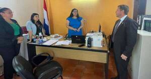 La Nación / Ministro de Corte Alberto Martínez Simón visitó juzgados de Fuerte Olimpo