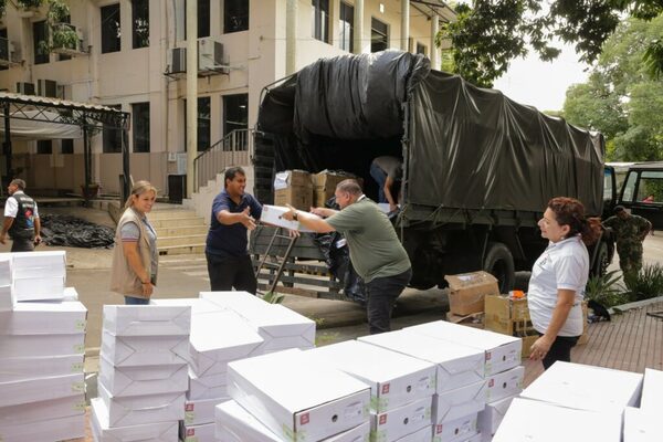 Distribución de máquinas y maletines de votación se completó el 100 % - ADN Digital
