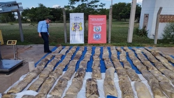 Dos detenidos tras mega incautación de cocaína en cargamento de soja - Paraguaype.com