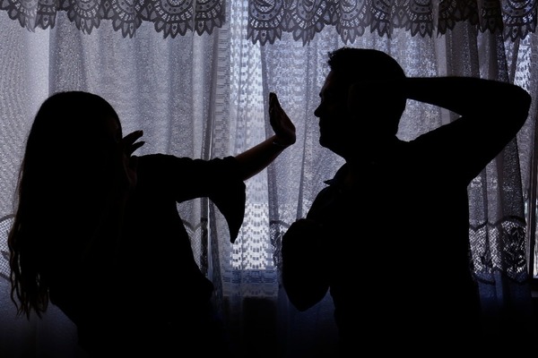 Asunción: Vecinos en alerta evitan feminicidio | 1000 Noticias