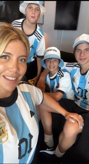 Wanda Nara fue con sus hijos a Qatar para la final de la Copa del Mundo - Gente - ABC Color
