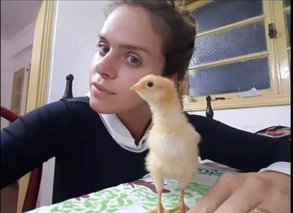 Gaby Wolscham dice que la gallina Hortensia no es novedad