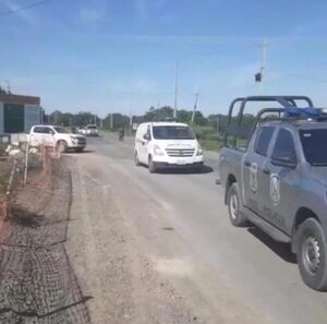 Bajo fuerte dispositivo de seguridad trasladan a Asunción drogas incautadas en Pilar - Policiales - ABC Color