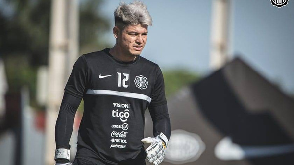 Alfredo Aguilar dejará Olimpia y finalmente atajará en el fútbol rapái