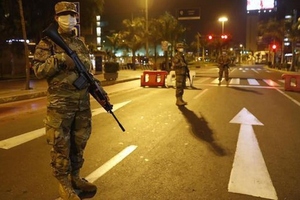 Comenzó el toque de queda nocturno en 15 provincias peruanas - Megacadena — Últimas Noticias de Paraguay