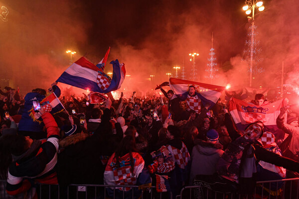 Orgullosos es poco: Croacia celebra su tercer puesto en las calles y el cielo de Zagreb