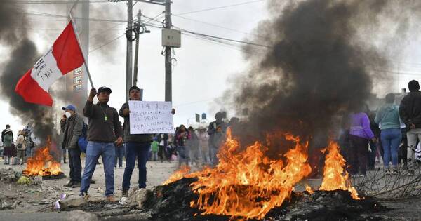 La Nación / Presidenta de Perú dice que no va a renunciar