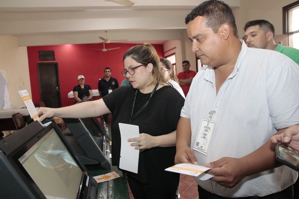 Internas: Más de 4.800.000 electores están habilitados para votar hoy - Unicanal
