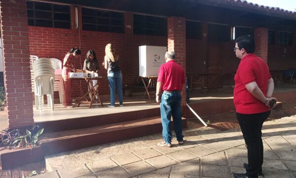 Conformación de mesas retrasa el inicio de jornada de votación
