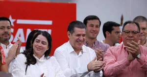 La Nación / “El Partido Colorado va mucho más allá de Mario Abdo y Cartes”, puntualizó el líder de Honor Colorado