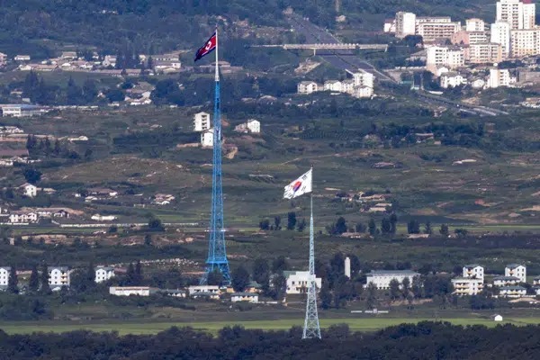 Norcorea dispara dos misiles balísticos con capacidad nuclear - .::Agencia IP::.