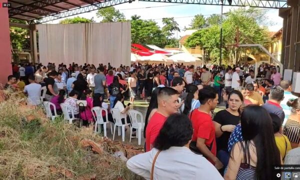 Multitud concurre en Hernandarias