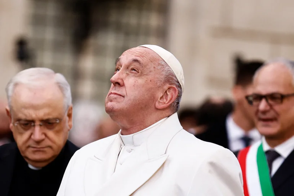 El papa Francisco reveló que firmó una carta de renuncia por si le falla la salud
