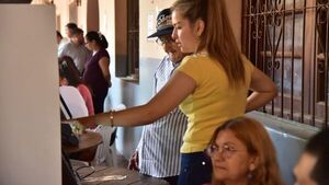 Demora en votación e incidentes aislados marcan las primeras horas de las Internas 2022