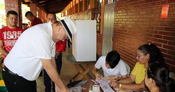 La Nación / Alto Paraná: gobernador asegura que los colorados tendrán su abrazo republicano
