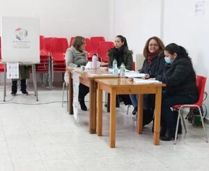 Internas partidarias: Con 4 grados votan paraguayos en España - Política - ABC Color