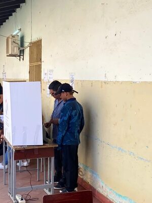 Apoderado liberal trata de justificar el “voto acompañado”  - Política - ABC Color