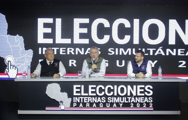 Ministros del TSJE destacan tranquilidad y alto compromiso cívico en las elecciones internas - El Independiente