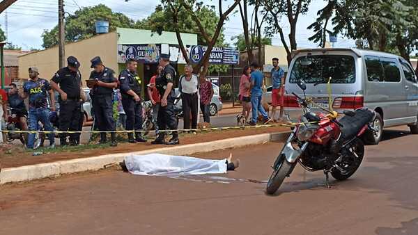 CDE: Peatón muere atropellado al intentar cruzar la ruta - La Clave